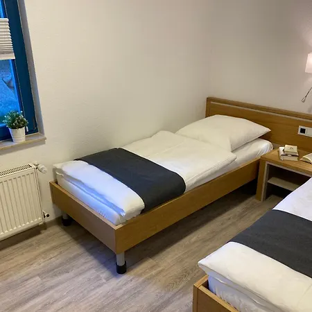 Familienfreundliches Reetdachhaus Weissdorn 2 Ferienhaus *