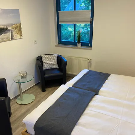 Hébergement de vacances Familienfreundliches Reetdachhaus Weissdorn 2 Puddemin